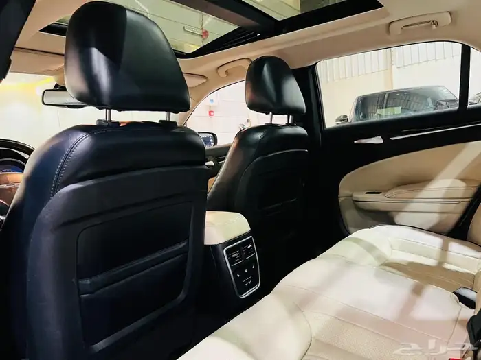 كرايزلر 2015 V6 فل الفل ( بحالة ممتازة ) 6