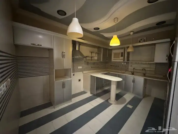 مطبخ للبيع بحالة ممتازة 5