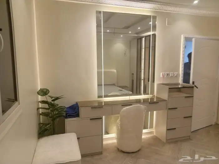 دواليب الملابس غرفة النوم ديكورات طاولات 16