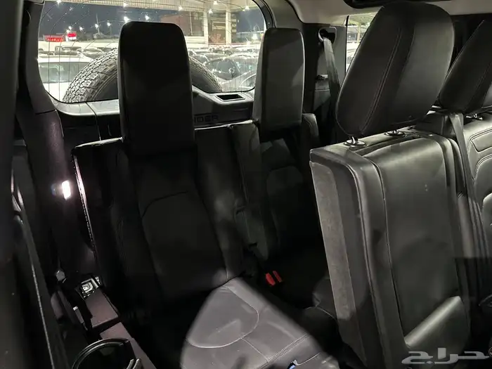 ديفندر HSE V6 موديل 2020 الناغي على الضمان 13