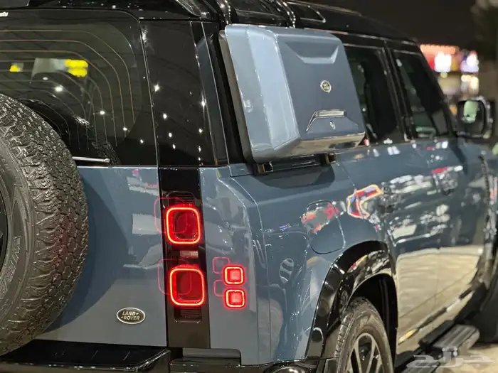 ديفندر HSE V6 موديل 2020 الناغي على الضمان 6