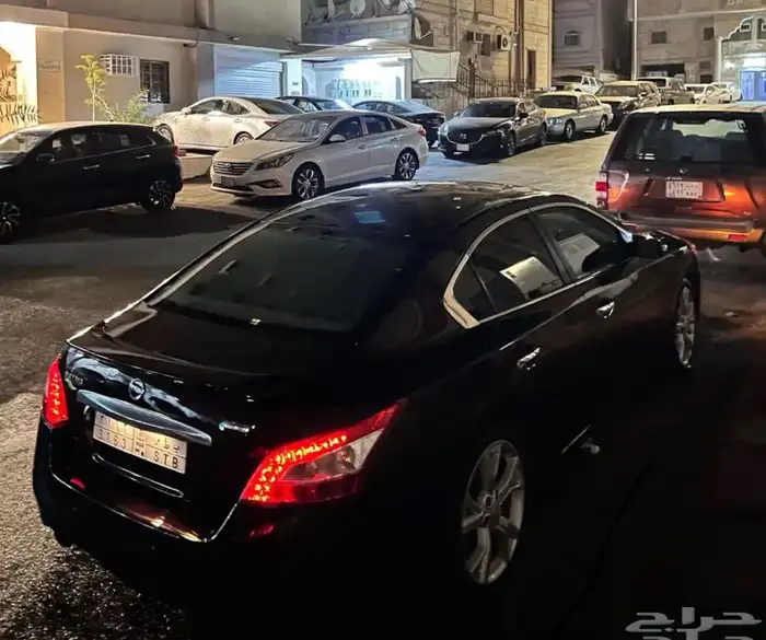 للبيع مكسيما 2011 1