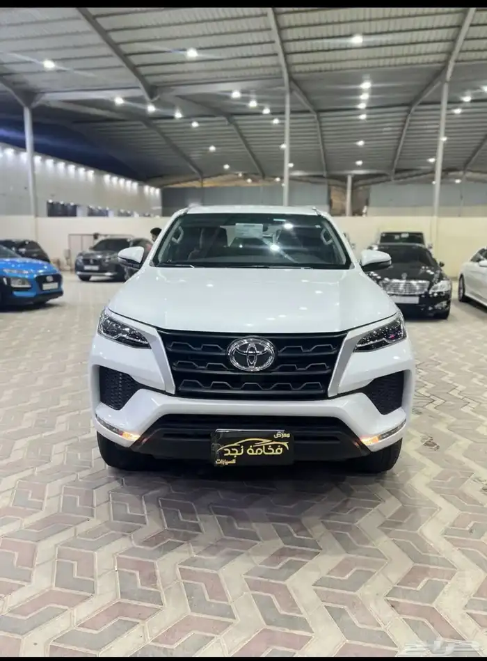 تويوتا فورشنر 2024 ديزل مكينه 2.4 سعودي ماشي 55 الف 0