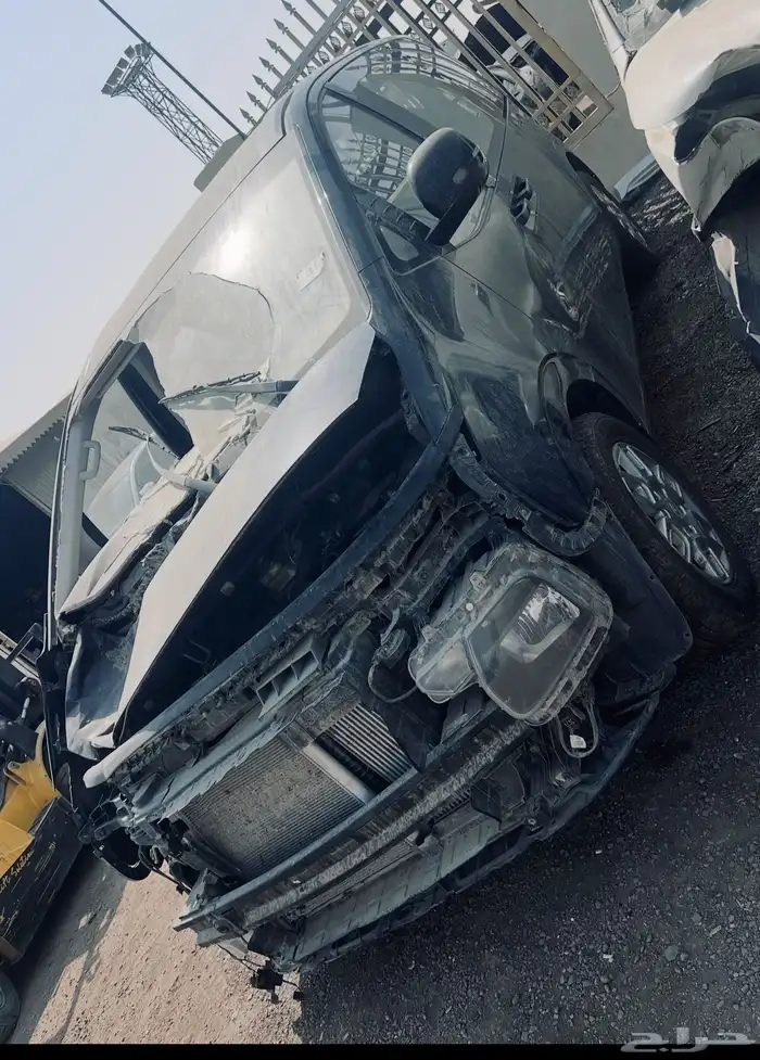 للبيع قطع غيار ستاريا 2024 0