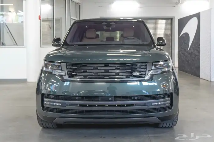 رنج روفر P530 2023 لون مميز 1
