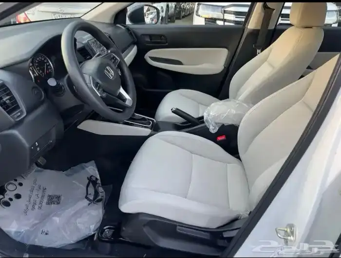 أكورد city 2024 أبيض LX Sport 12