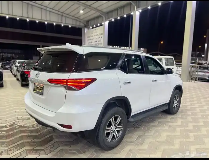 تويوتا فورشنر 2024 ديزل مكينه 2.4 سعودي ماشي 55 الف 3