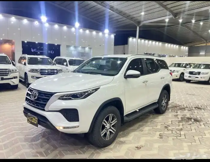 تويوتا فورشنر 2024 ديزل مكينه 2.4 سعودي ماشي 55 الف 2