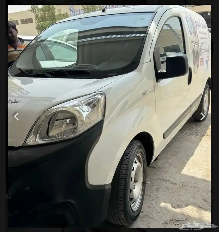 فان صغير نوع فيات 500 0