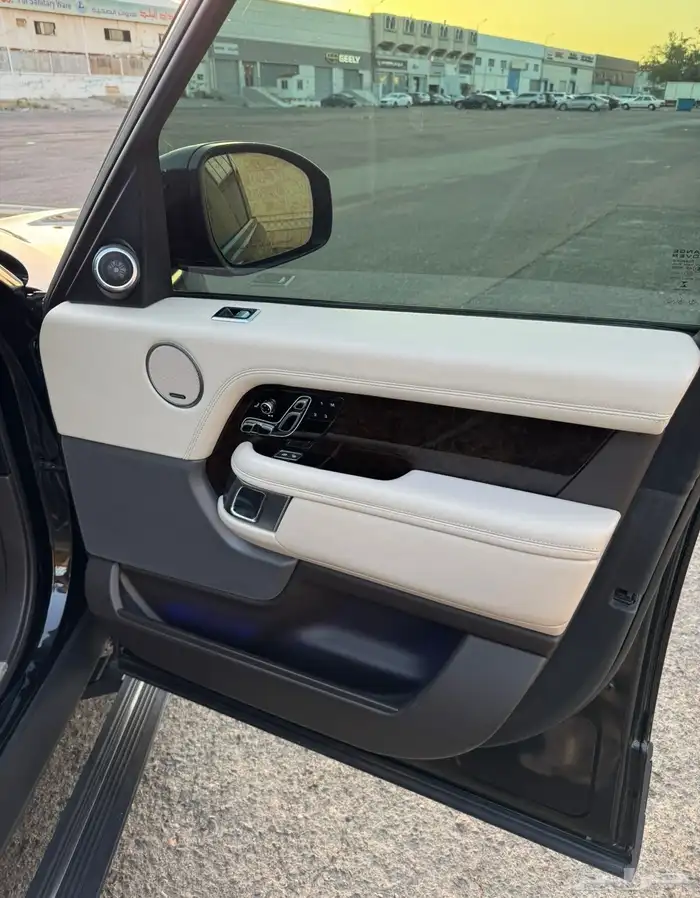 رنج روفر 2020 لارج نظيف جدا بسعر مناسب 27