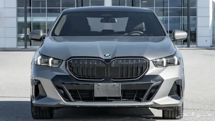 بي إم دبليو فئه الخامسه- 2025 -530i -بسعر خيااالي 0