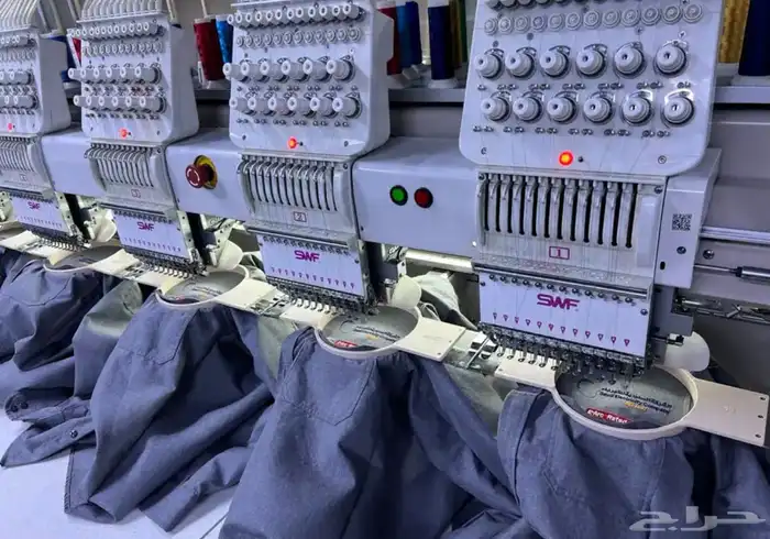 تفصيل الزي الموحد وتطريز الشعارات بجودة عالية 92