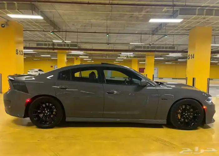 للبيع دوج تشارجر SRT وكالة 0