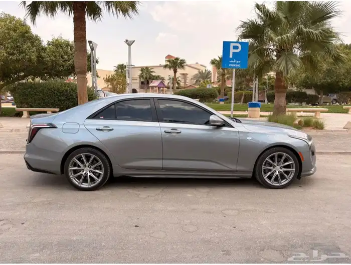 كاديلاك ct4 3