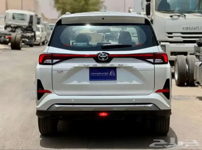 تويوتا فيلوز (فل كامل)2025 بالكاش والتمويل عازل حراري مجاني 5
