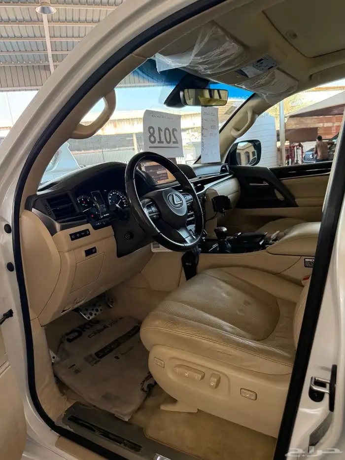 لكزس LX570 موديل 2018 21