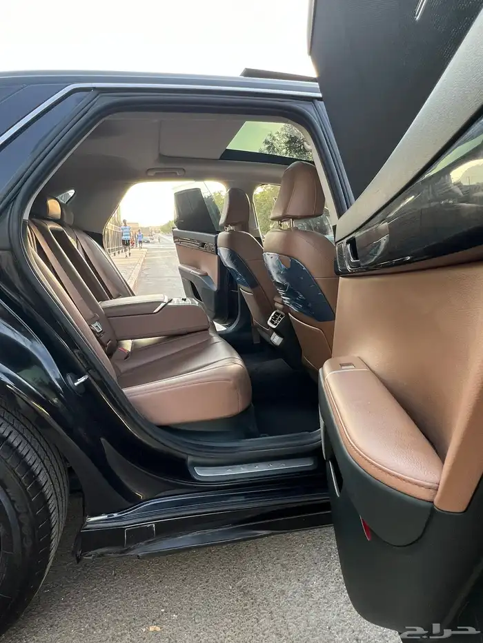 هونداي ازيرا2025 إكسكلوسيف (Exclusive 21