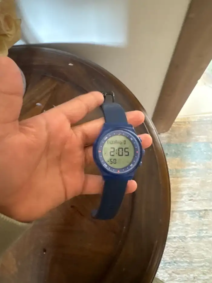 السلام عليكم ورحمة الله وبركاته ساعة فجر عل السوم 1