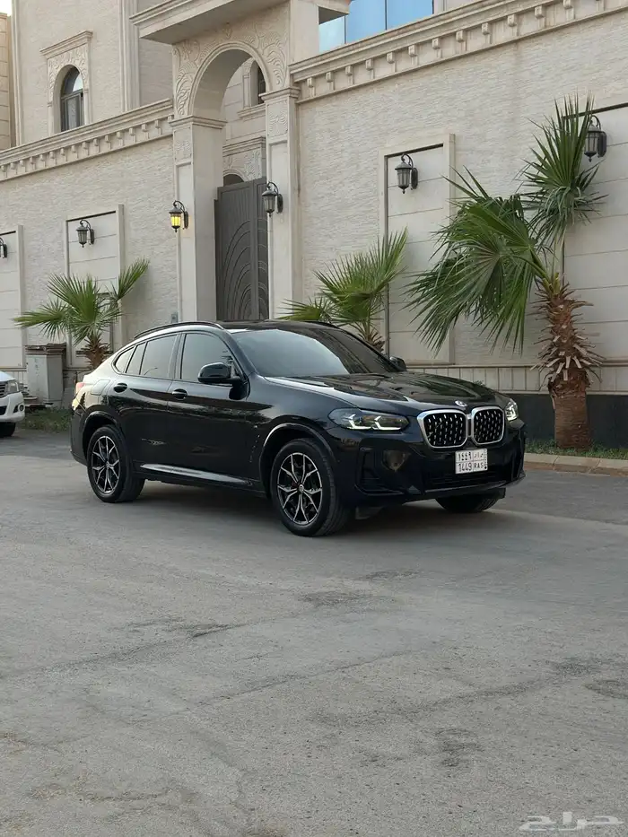 بي ام اكس 4 2023 ضمان وصيانه 3