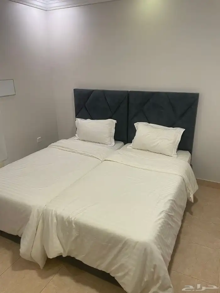 شقة مفروشة الروضة غرفة وصالة شهري 10