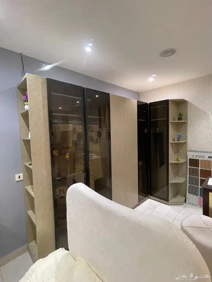 تفصيل غرف نوم وتركيب دورات خشبية والتنجيد ودهان الأبواب 1