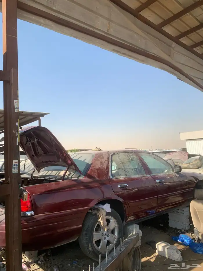 قطع غيار فورد فكتوريا ماركيز 12