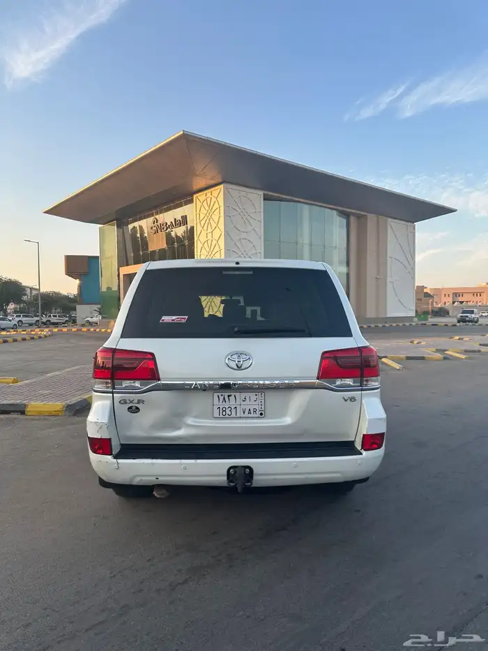 لاندركروزر 2021 GXR 4