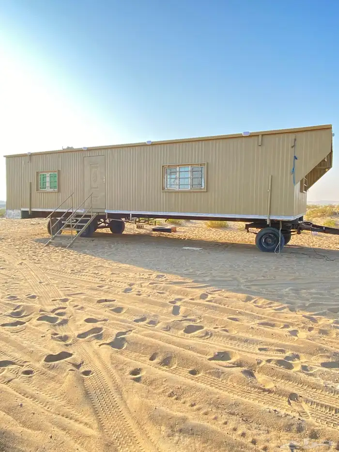 غرفة سحب طولها 11 متر في 4 متر 0