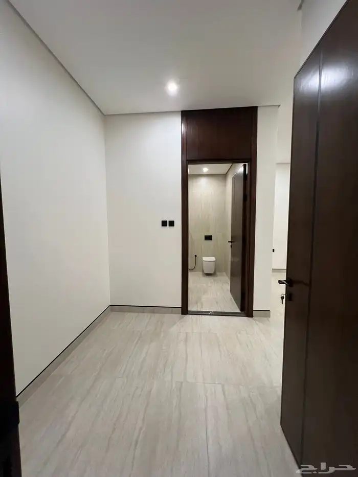 للبيع شقق فاخرة للغاية وجديدة بمخطط الملك فهد 28