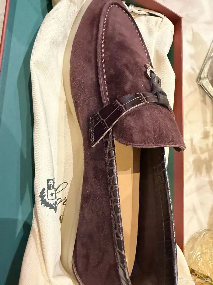 شوز لوربيانا لون عودي جديد 2