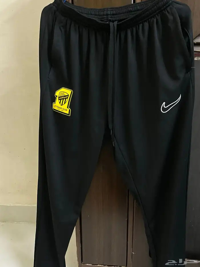 تيشرتات نادي الاتحاد السعودي و بناطيل   اكس لارج 5