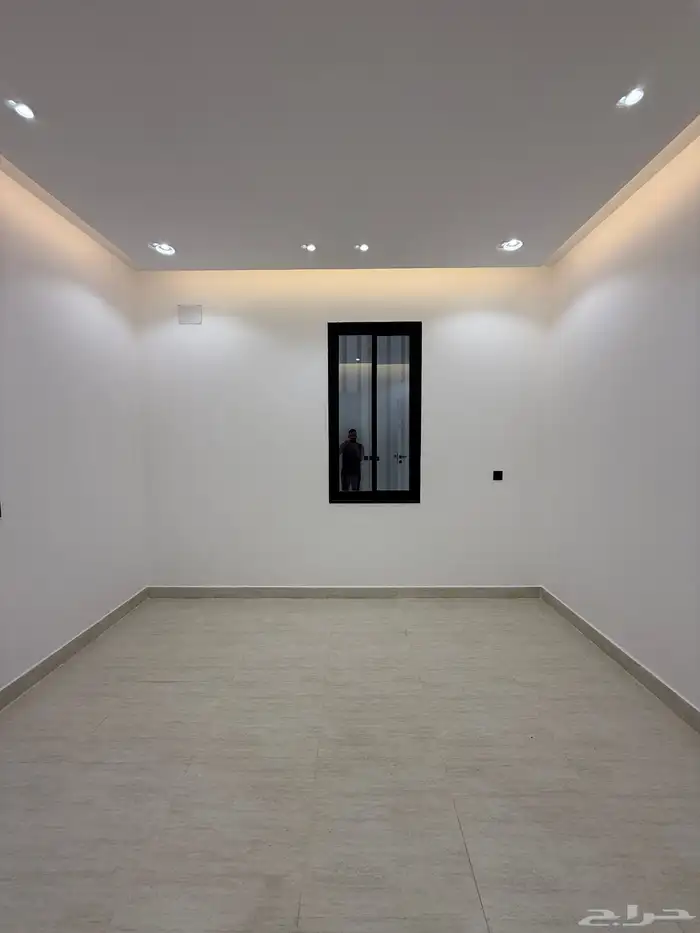 للبيع ارواف علويه وشقق ارضيه تشطيب VIP ف احد رفيده 26