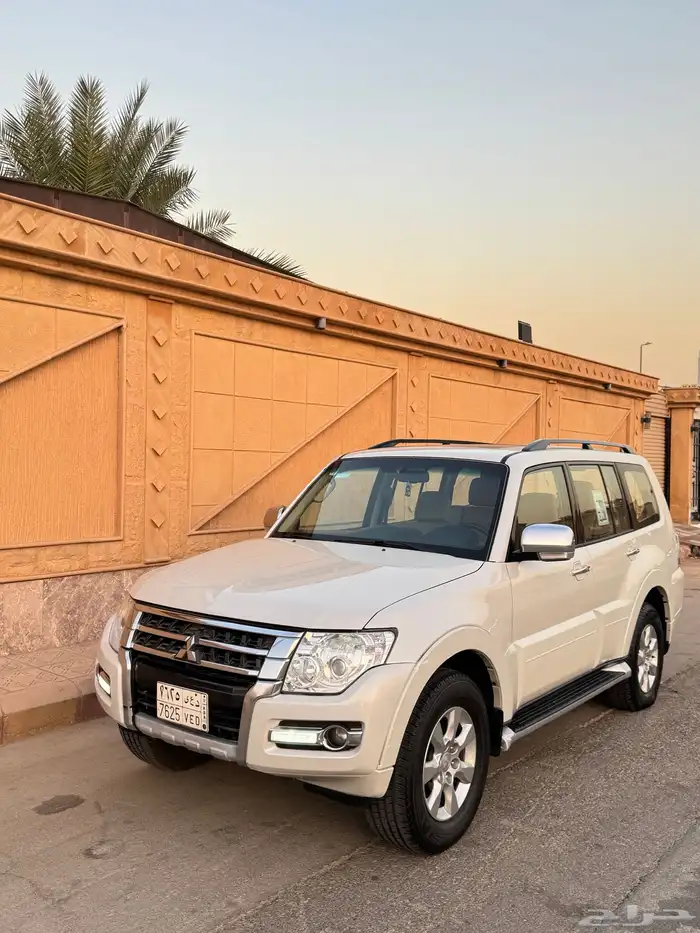 متسوبيشي باجيرو 2019 مالك واحد عداد قليل 9