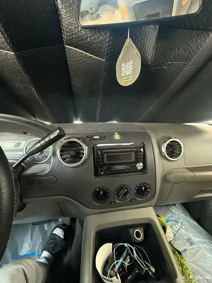 للبيع  سيارة أكسبدشن 2005 4