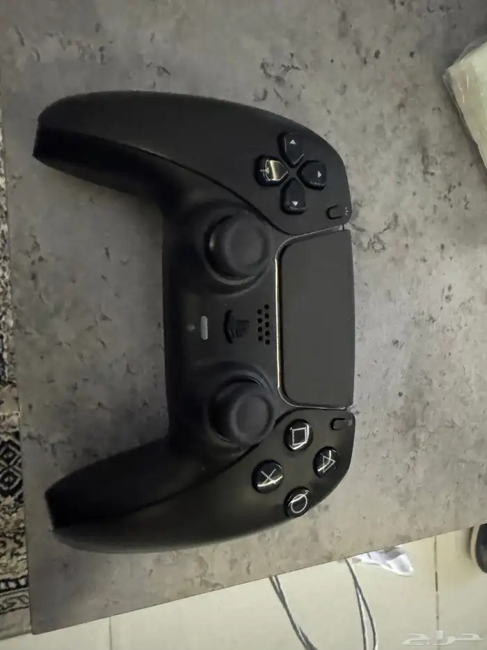 يد بلايستيشن 5 1