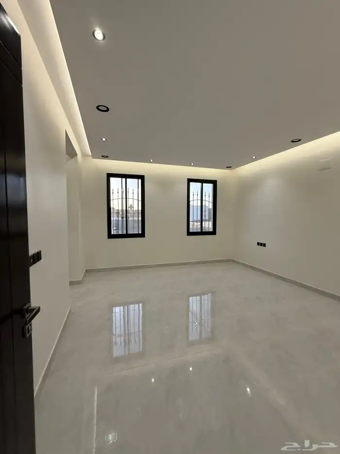 فلل فاخرة دورين وملحق بضيافات خارجيه شمال خميس مشيط مخطط 6 22