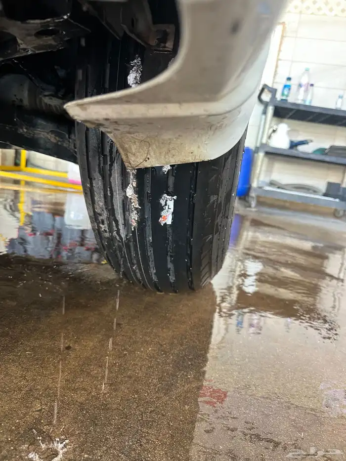 للبيع جنوط ديازل مع كفرات بوالين جدد 2