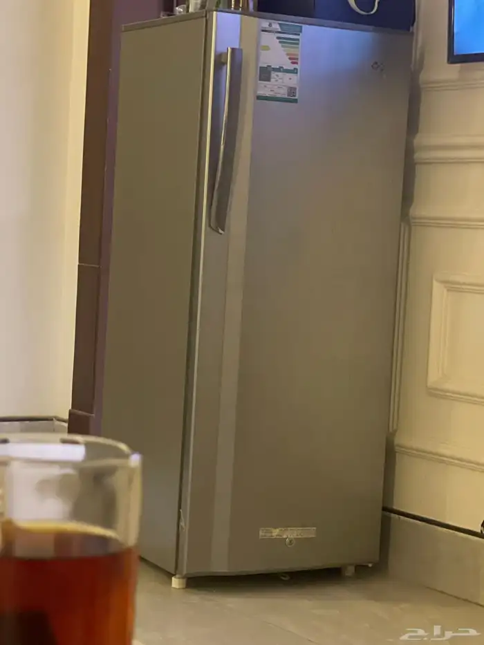 ثلاجه للبيع ب250 ريال 0