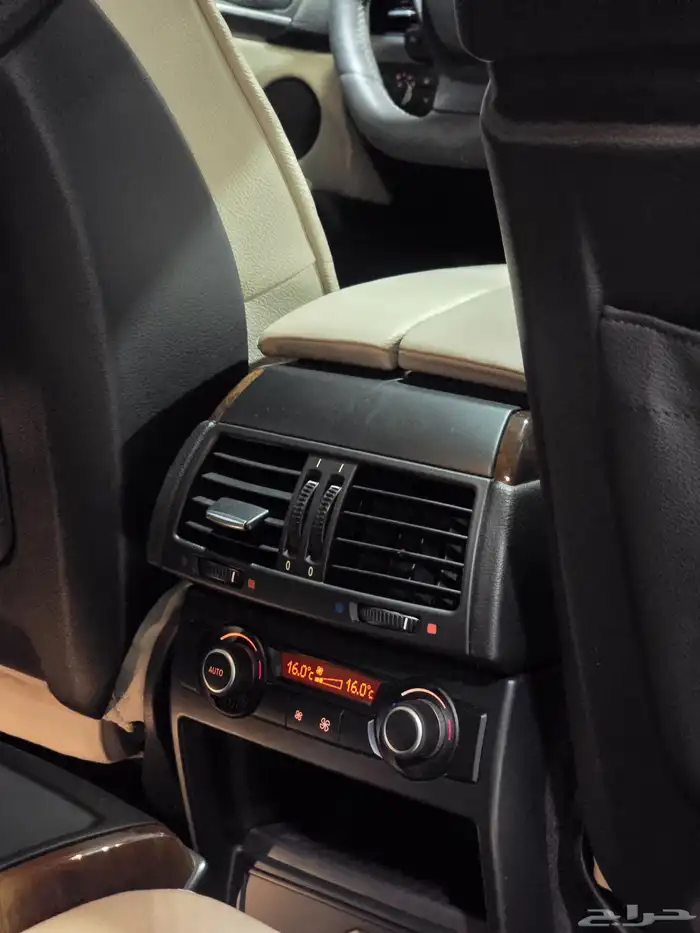 بي ام دبليو X6 موديل 2011 بحالة ممتازة 20