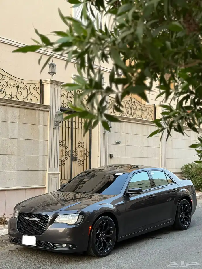 للبيع كرايزلر 2021 S وكاله 1