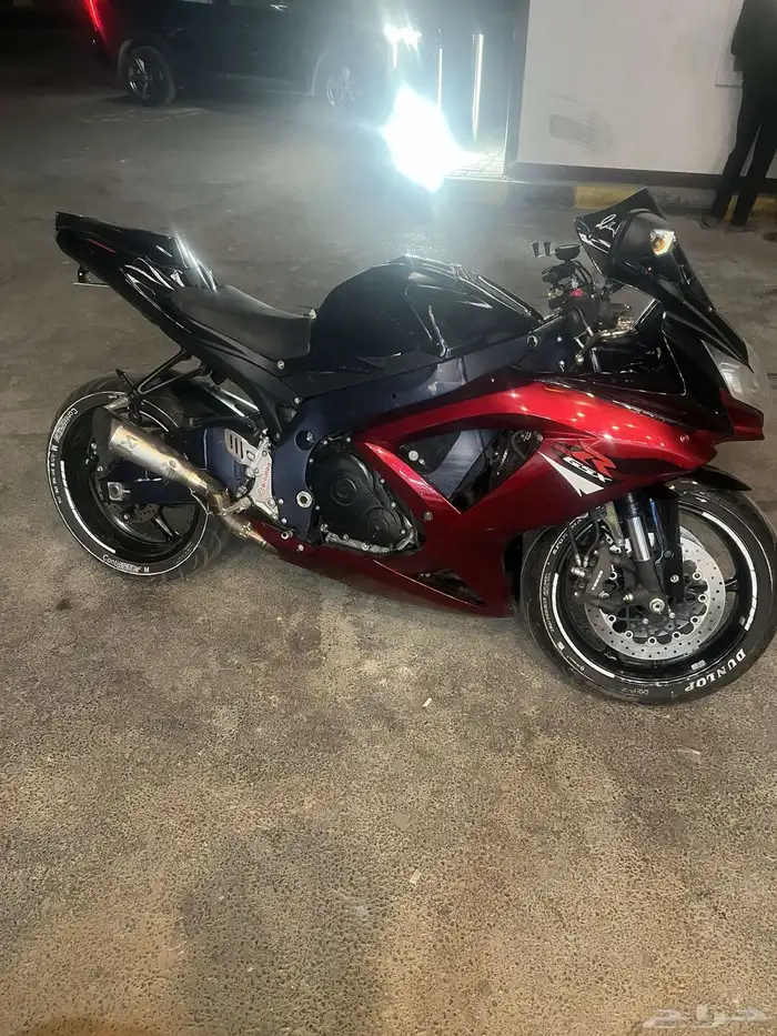 ريس سوزوكي 750 3