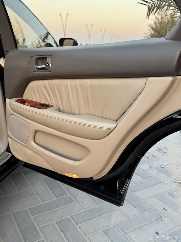 للبيع لكزس مديل 99 71