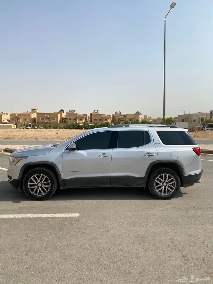 للبيع GMC اكاديا 2017 مالك اول 8