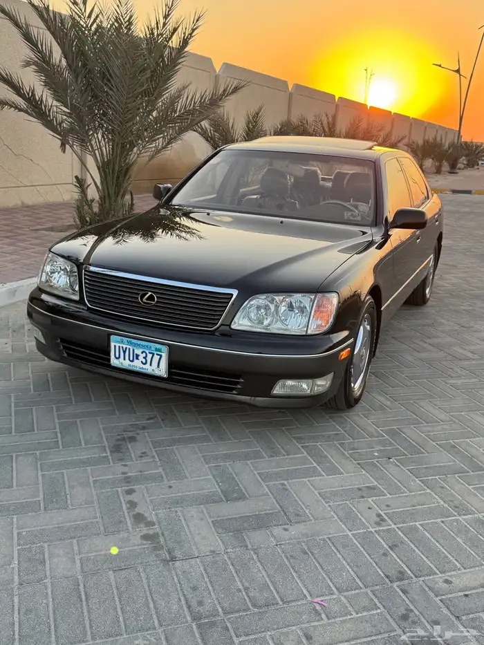 للبيع لكزس مديل 99 20