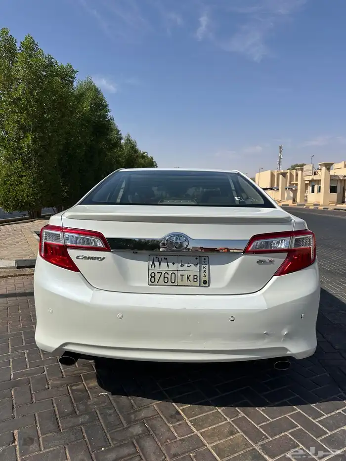 كامري فل كامل للبيع ماشيه 335 الف 6