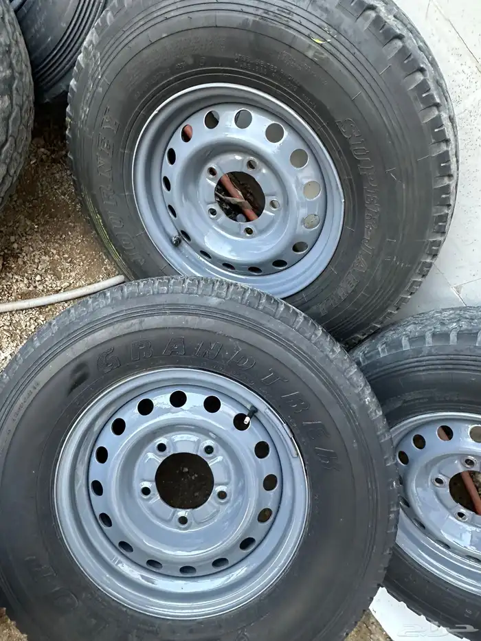 للبيع جنوط هلل كفرات جيب ربع عدد 5 3