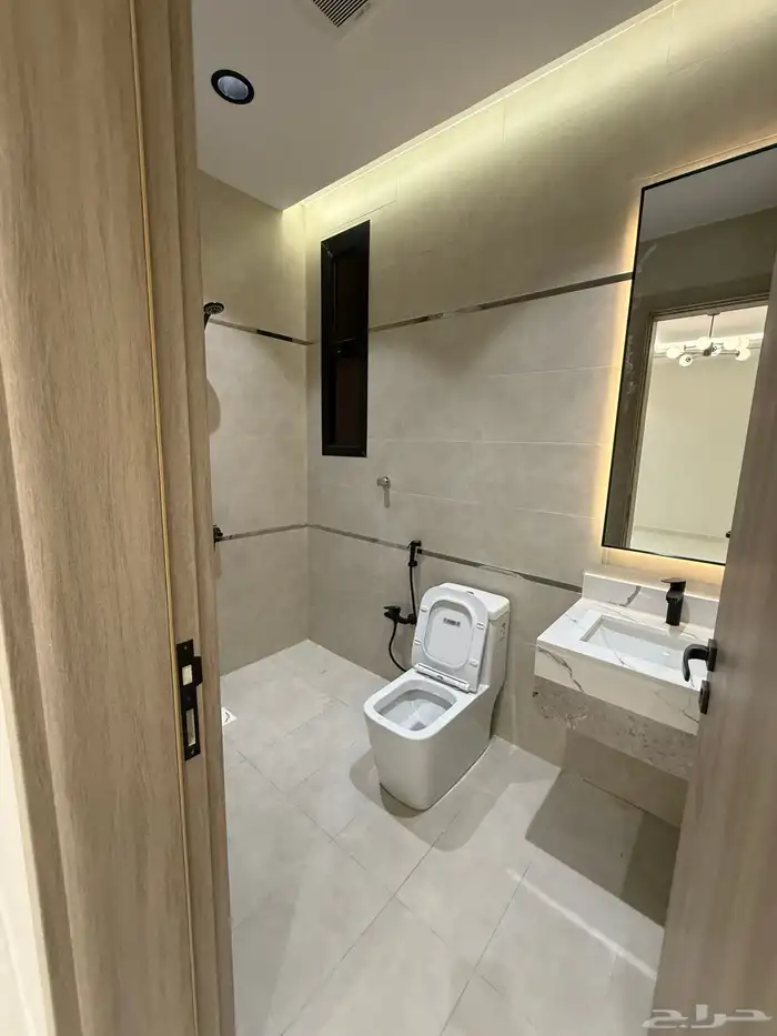 للبيع روف بملحق علوي دور تاني احد رفيده 750الف 16