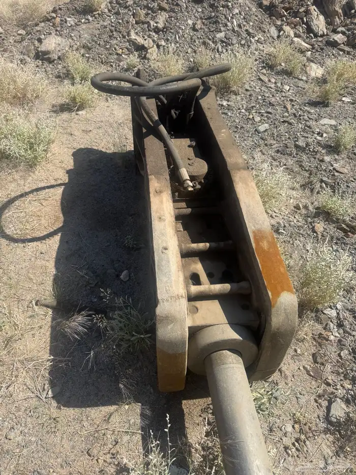 للبيع دقاق شاكوش نوع مساس 3