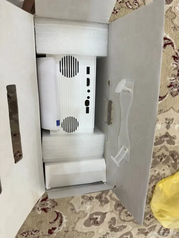 بروجكتر datazone 4K 7