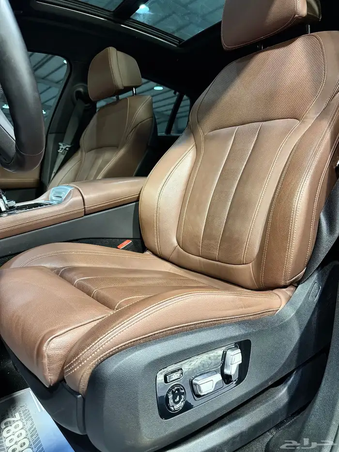 بي ام دبليو v6 موديل 2020 24